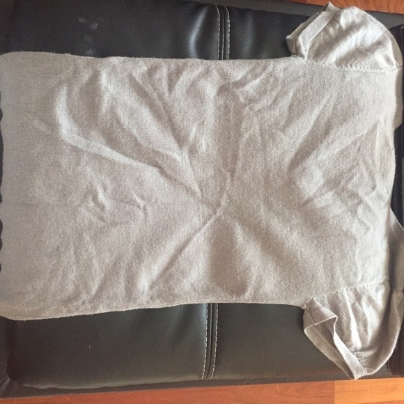 Soft Tshirts Sweater - Picture 3 of 3